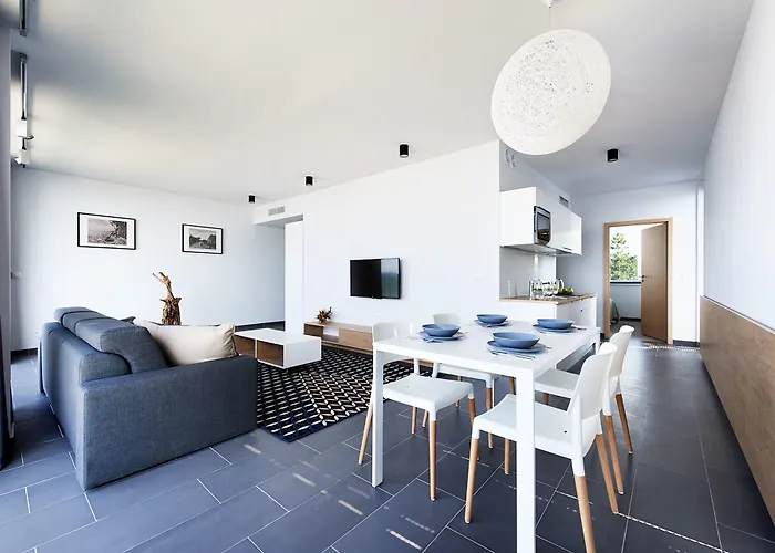 Boulevard By Zdrojowa Apartment